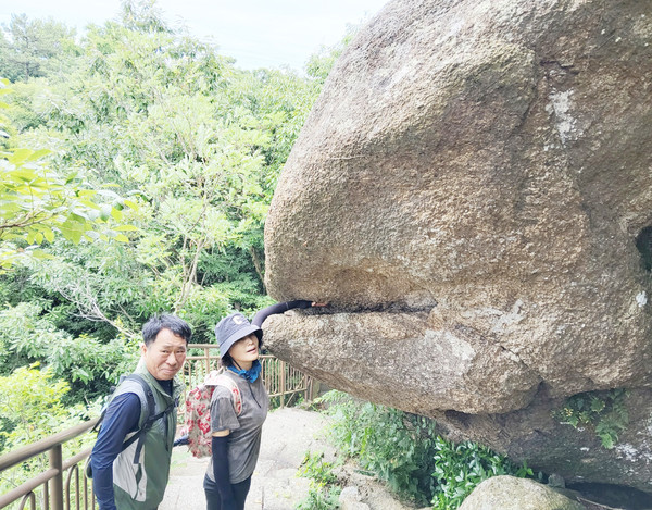 고래바위