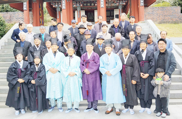 제관 및 탐진최씨 종원